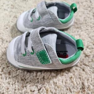 NEW See Kai Run Grey and Green Sneakers Size 4.5 - C29